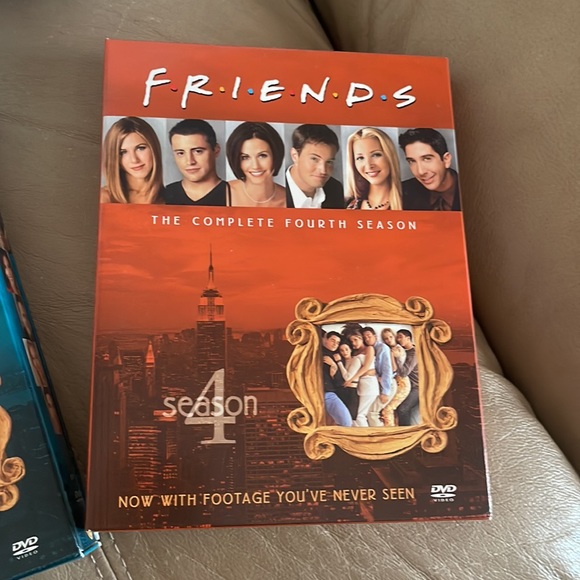 Friends set of four seasons like new! - Picture 5 of 5